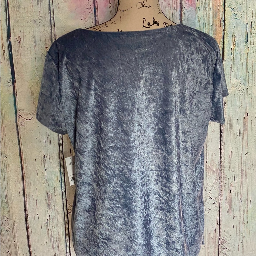City streets velvet top - Picture 8 of 8